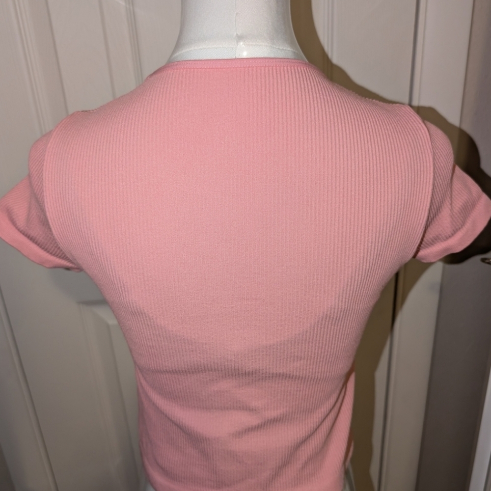 🩷👕💚 4 Fitted Short Sleeve Ribbed Crop Tops (EUC barely worn!) - Picture 5 of 16